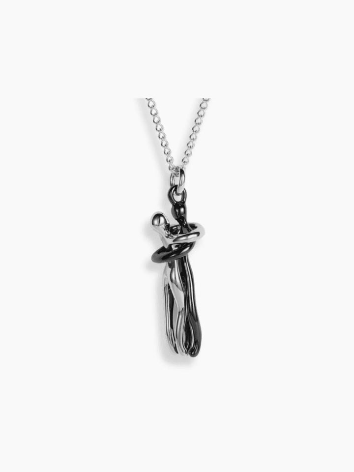 カップルハグ ペンダントネックレス ブラック×シルバー